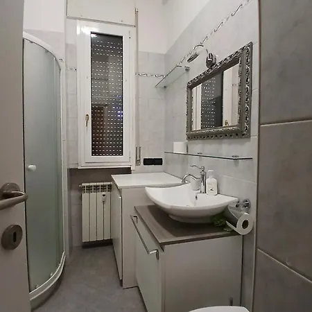 - Carlihaus ميلان
